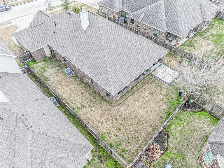 1316 Graham Trace Ln — Photo 31