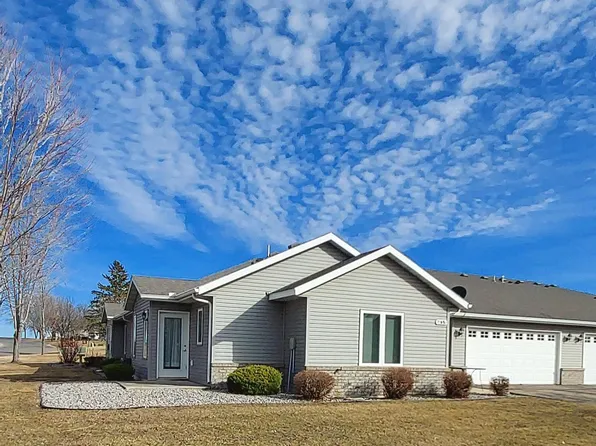 345 Lake Dr, Winsted, MN 55395