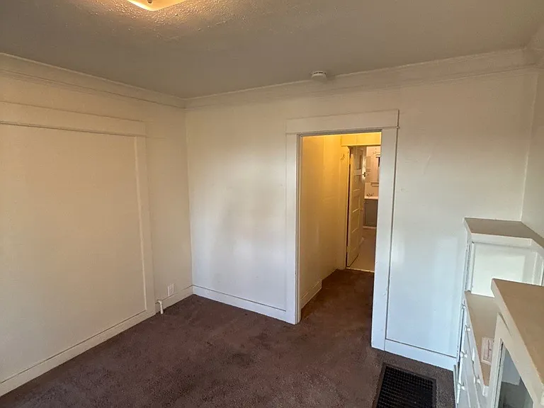 10057 Cherry Ave #5 — Photo 2
