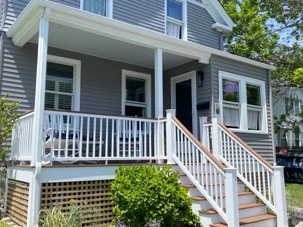 65 Houston Ave, Newport, RI 02840