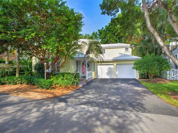 6467 Sunset Dr, South Miami, FL 33143