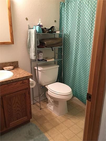 2nd image of 601 Mathew St