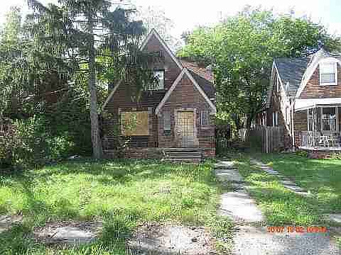 12853 Freeland