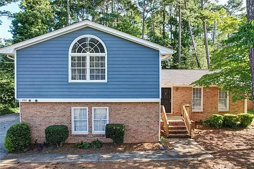 4566 Mountain Creek Dr NE Photo 1