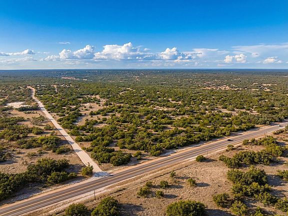 3rd image of 572 Turner Rd