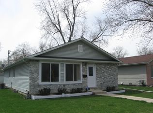 40 E Center St, Glenwood, IL