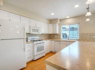 2613 Via Masada, Carlsbad, CA 92010