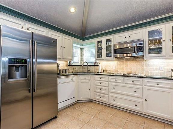 5th image of 2904 Laguna Ct