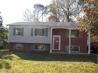 8805 Cipriano Ct, Lanham, MD 20706