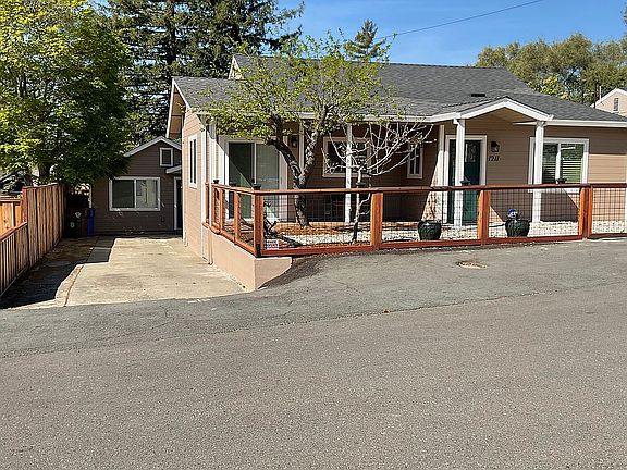 2nd image of 1211 Nielsen Ave