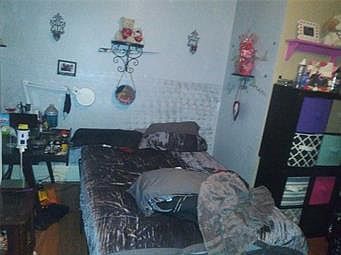 2nd image of 516 W Allen St