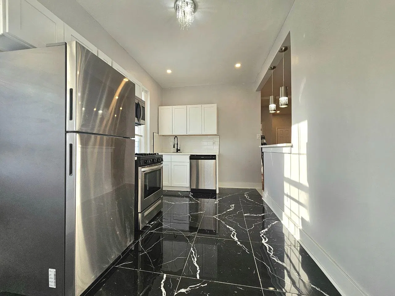 2 bed, $1,995 — Photo 3