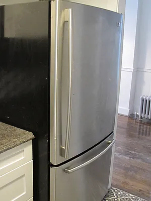 Rented by EXR | media 12