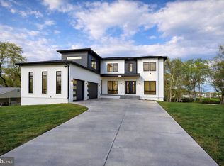 2447 Flint Hill Rd, Vienna, VA 22181