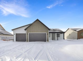 2721 44th Ave W, Williston, ND 58801