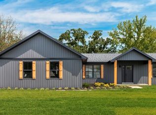 10 Pershing Cir, O Fallon, MO 63366