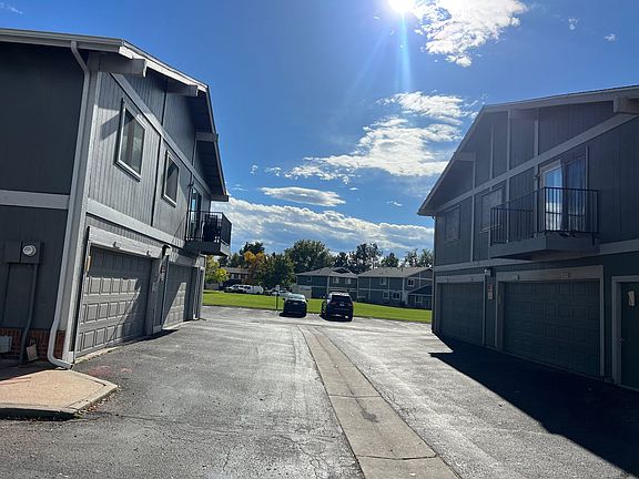 4th image of 1263 S Wheeling Way