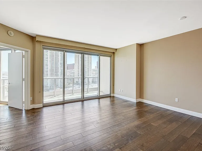 222 Karen Ave #1705 — Photo 8