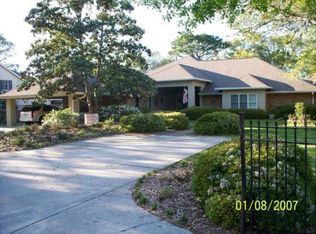2348 N Country Club Ln, Biloxi, MS 39532