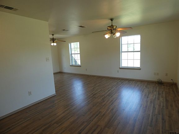 4th image of 203 W Lide St