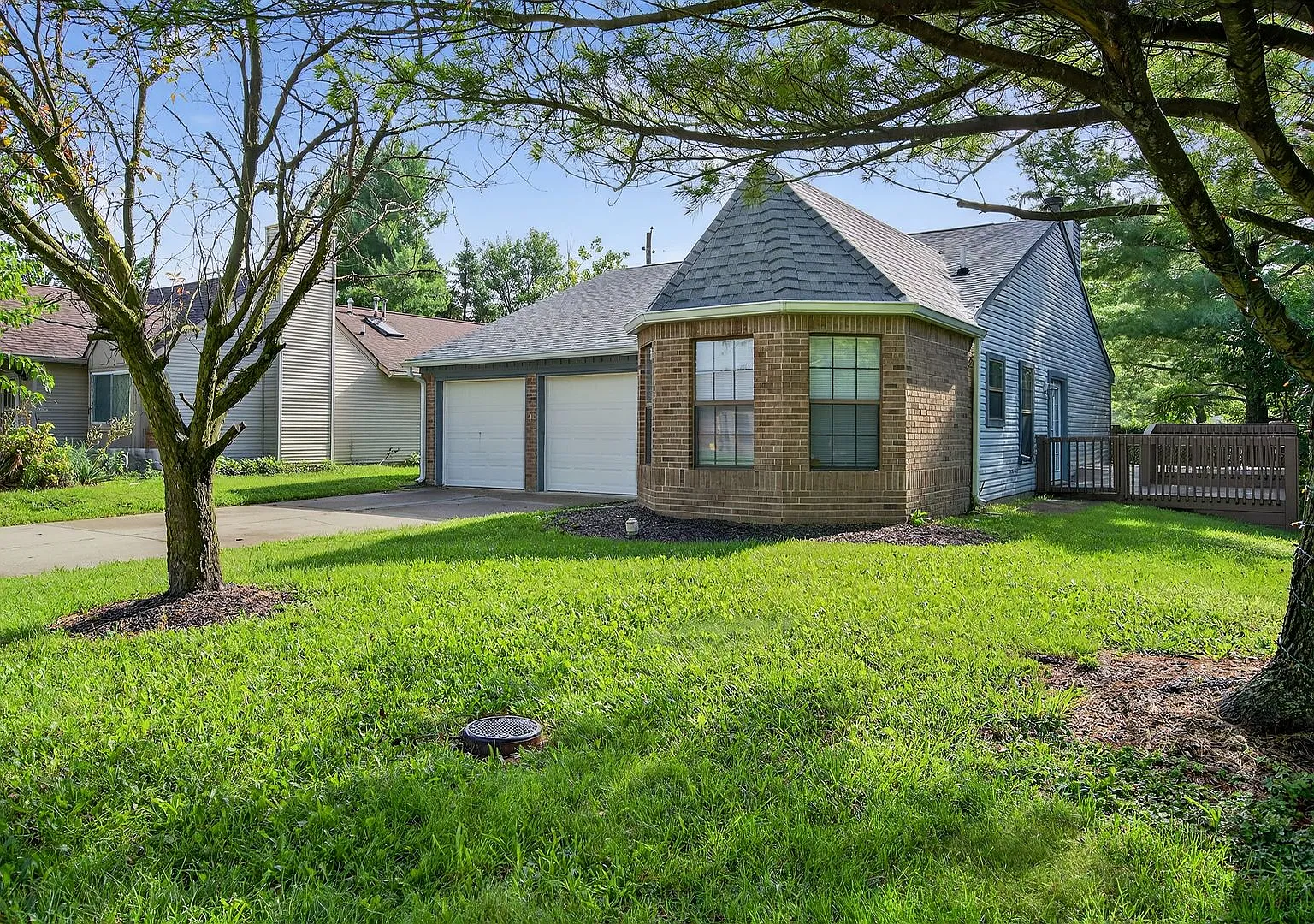 Charming 3-Bedroom Home in a Peaceful Neighborhood — Photo 2