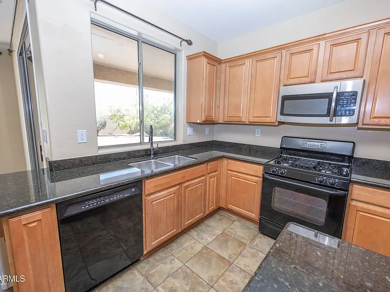 2023 W Shackleton Dr — Photo 15