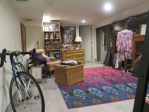 4th image of 94 Lewis Ave #1