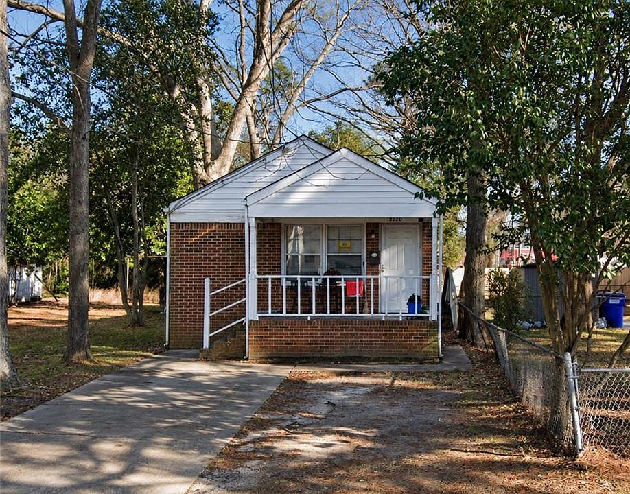 1st image of 2728 Jason Ave