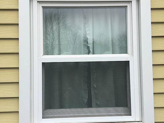 5th image of 109 Sunrise Ave