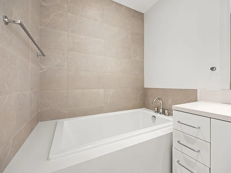 2323 W Main St #506 — Photo 21