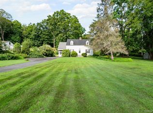 3887 Wood St, Jefferson Valley, NY 10535