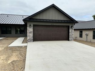 1010 Sycamore Ln, Millersburg, OH