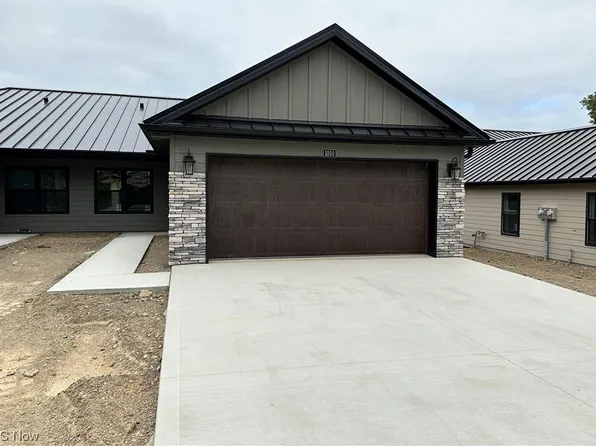 1010 Sycamore Ln, Millersburg, OH 44654