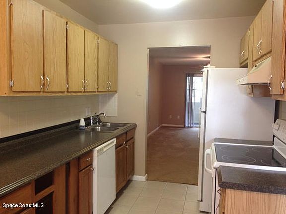 3rd image of 1110 Cheney Hwy Unit B