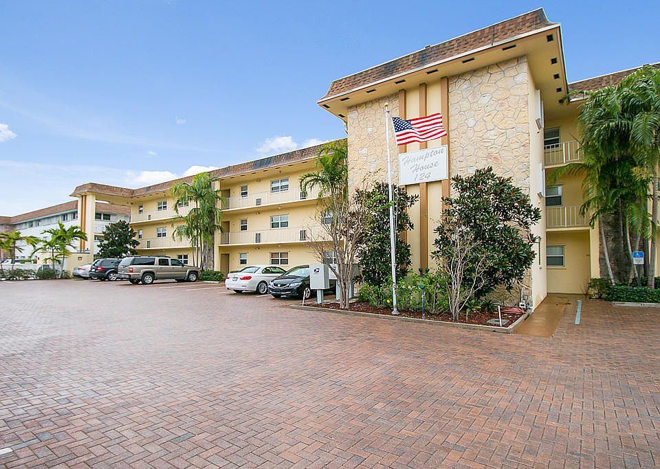 1st image of 124 Shore Ct #1010