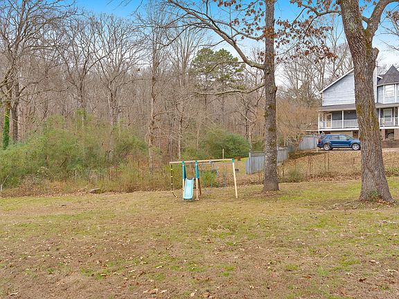 2nd image of 2422 W Wind Dr