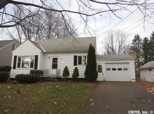 103 E Dauenhauer St, East Syracuse, NY 13057