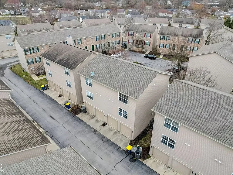 3083 Armory Dr — Photo 11