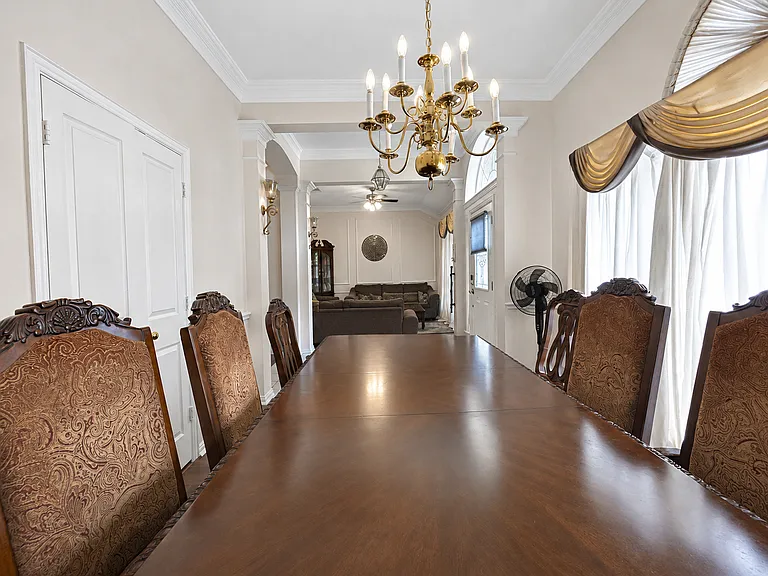 1405 Meadow Dr — Photo 11