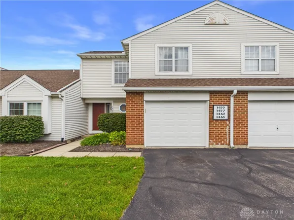 1463 Eagle Highlands Dr, Fairborn, OH 45324