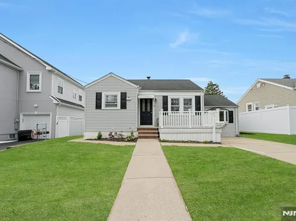 70 Avenue F, Lodi, NJ 07644