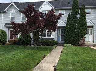 329 Bradford Ln, Lansdale, PA 19446