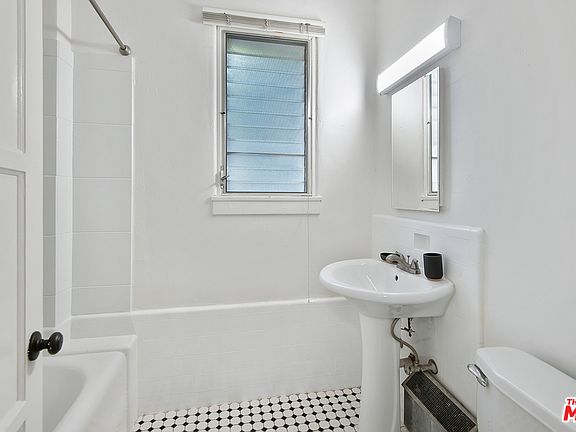 5th image of 1201 N Crescent Heights Blvd APT 502