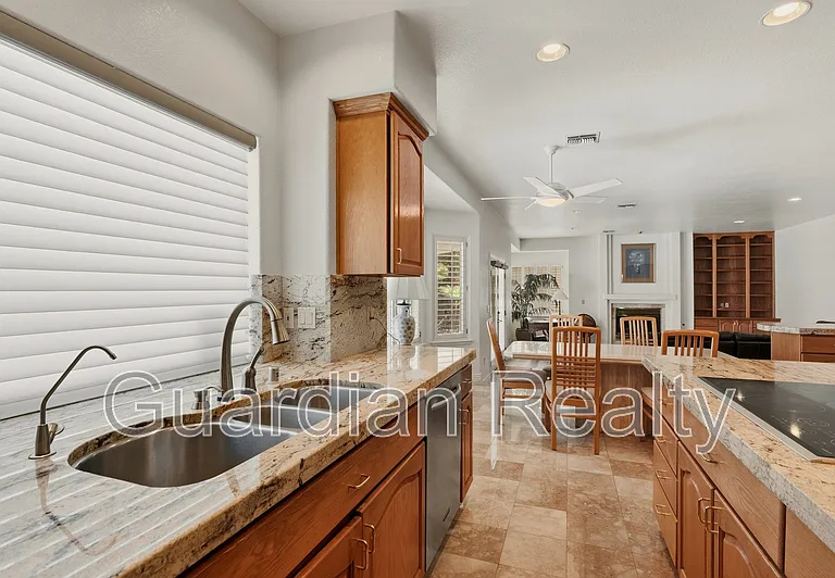 1888 Woodhaven Dr — Photo 17