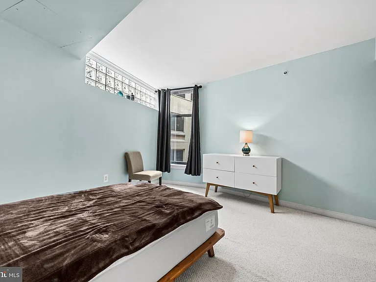 631 D St NW #845 — Photo 20