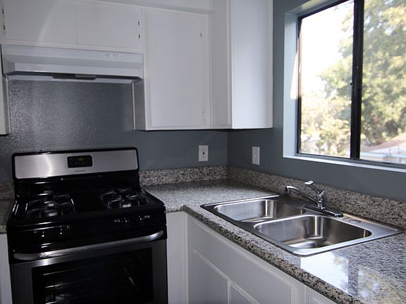 3rd image of 3900 W 1st St #311