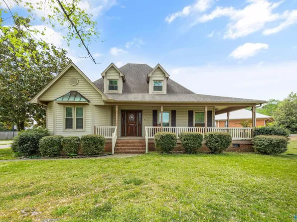 9700 Welch Cir SE, Huntsville, AL 35803