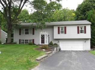 139 Hillside Way, Camillus, NY 13031