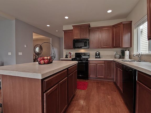 4th image of 603 195th St SE