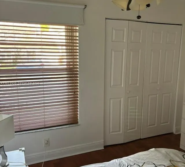 667 Woodgate Ln #B — Photo 3
